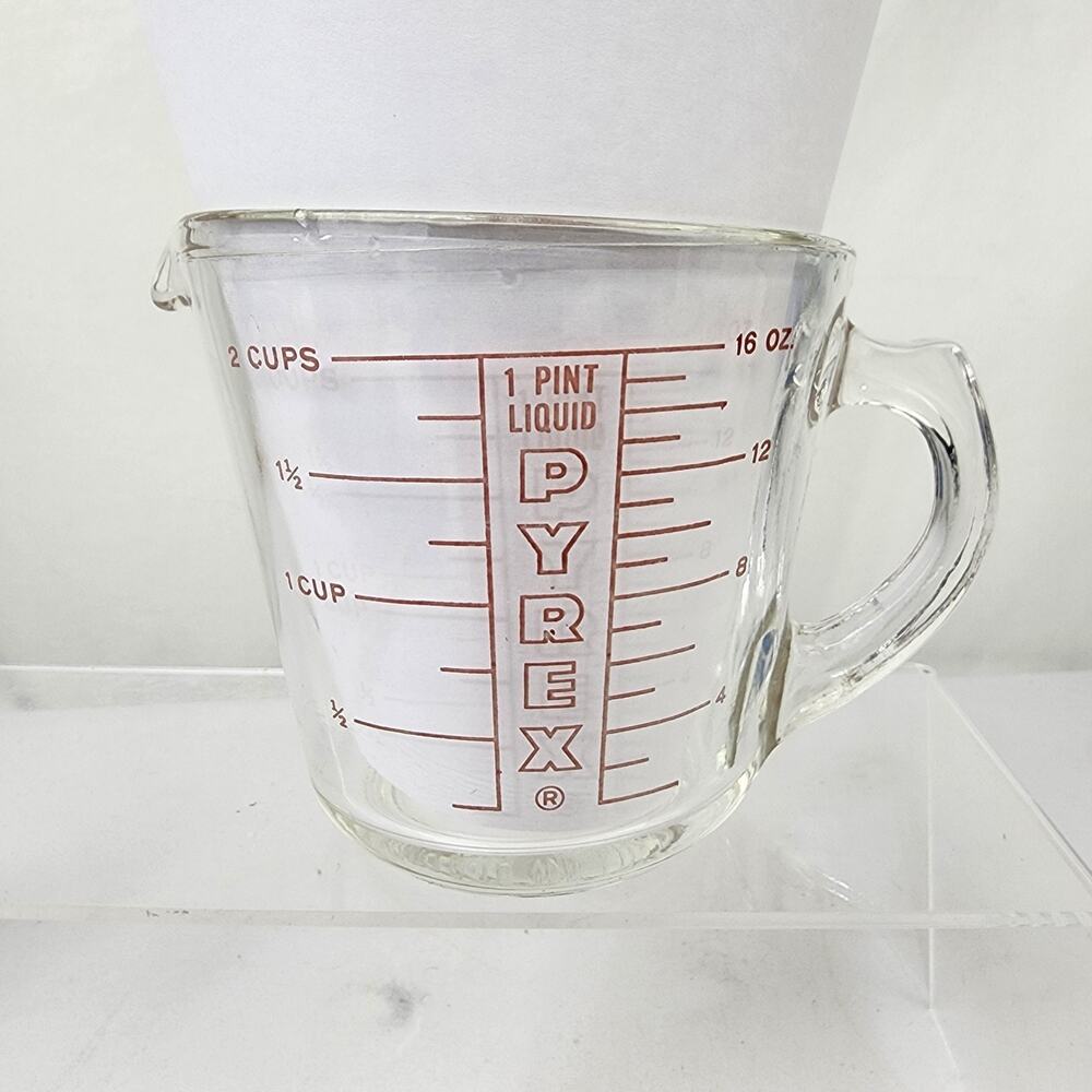 Pyrex 516 Glass Measuring Cup Open Red Lettering D-Handle 2 Cup Made in USA